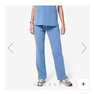 FIGS women’s kade cargo scrub pants ceil blue